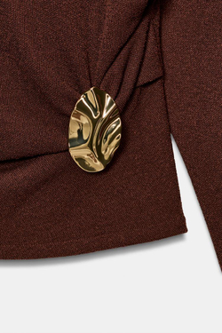 ZARA ФАКТУРНЫЙ ТОП С ПРЯЖКОЙ, КОРИЧНЕВЫЙ