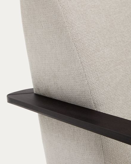 Кресло Meghan из жемчужного шенилла с массивом бука