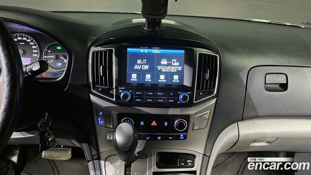 Hyundai The New Grand Starex Van 3-х местный (02.2021)