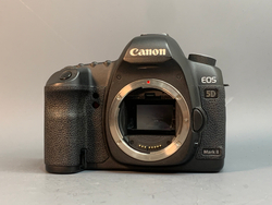Canon EOS 5D Mark II 98.000 кадров
