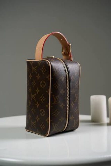 Несессер Louis Vuitton