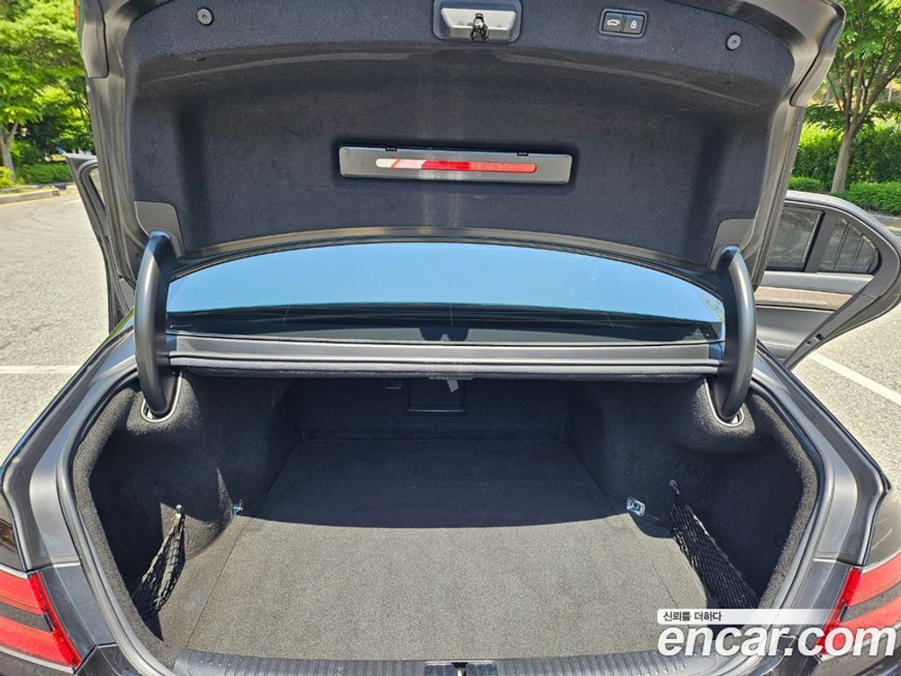 Genesis G90 3.8 AWD (10.2019)