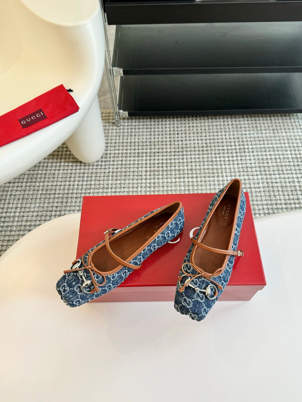 Gucci Flat