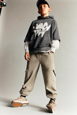 ZARA ТОЛСТОВКА С ДВОЙНЫМ РУКАВОМ И ПРИНТОМ, СЕРЫЙ/БЕЖЕВЫЙ