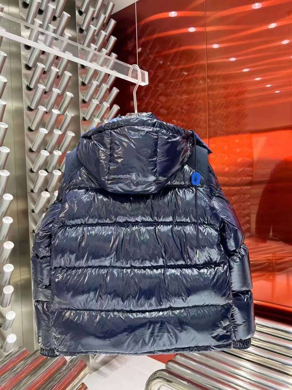 Пуховик Moncler