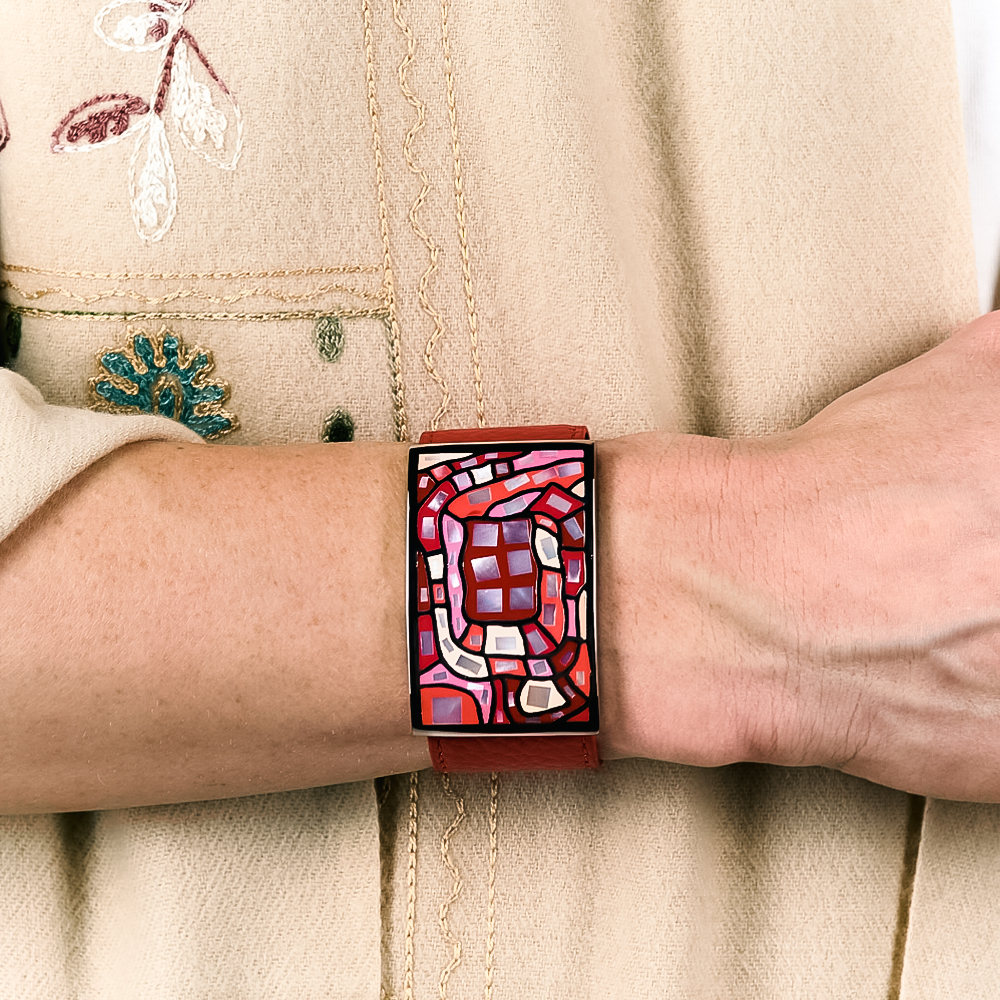 Браслет Fiore Luna на красном кожаном ремешке CB00100-7