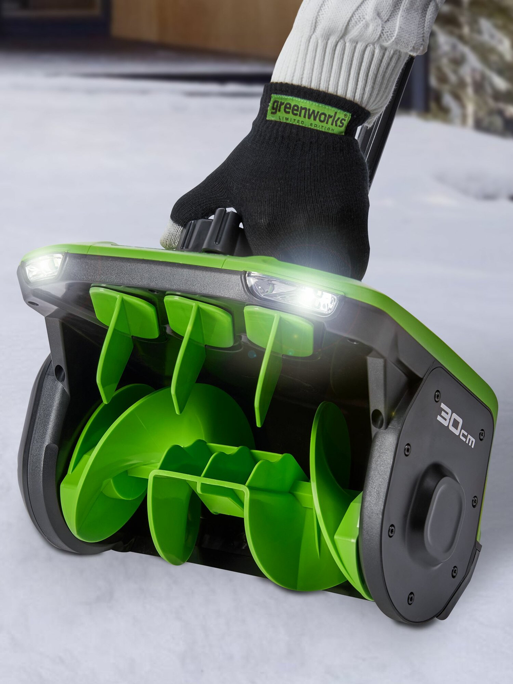 Снегоуборочная лопата аккумуляторная 40V, 30 см, АКБ 4Ач и ЗУ, 2603107UB