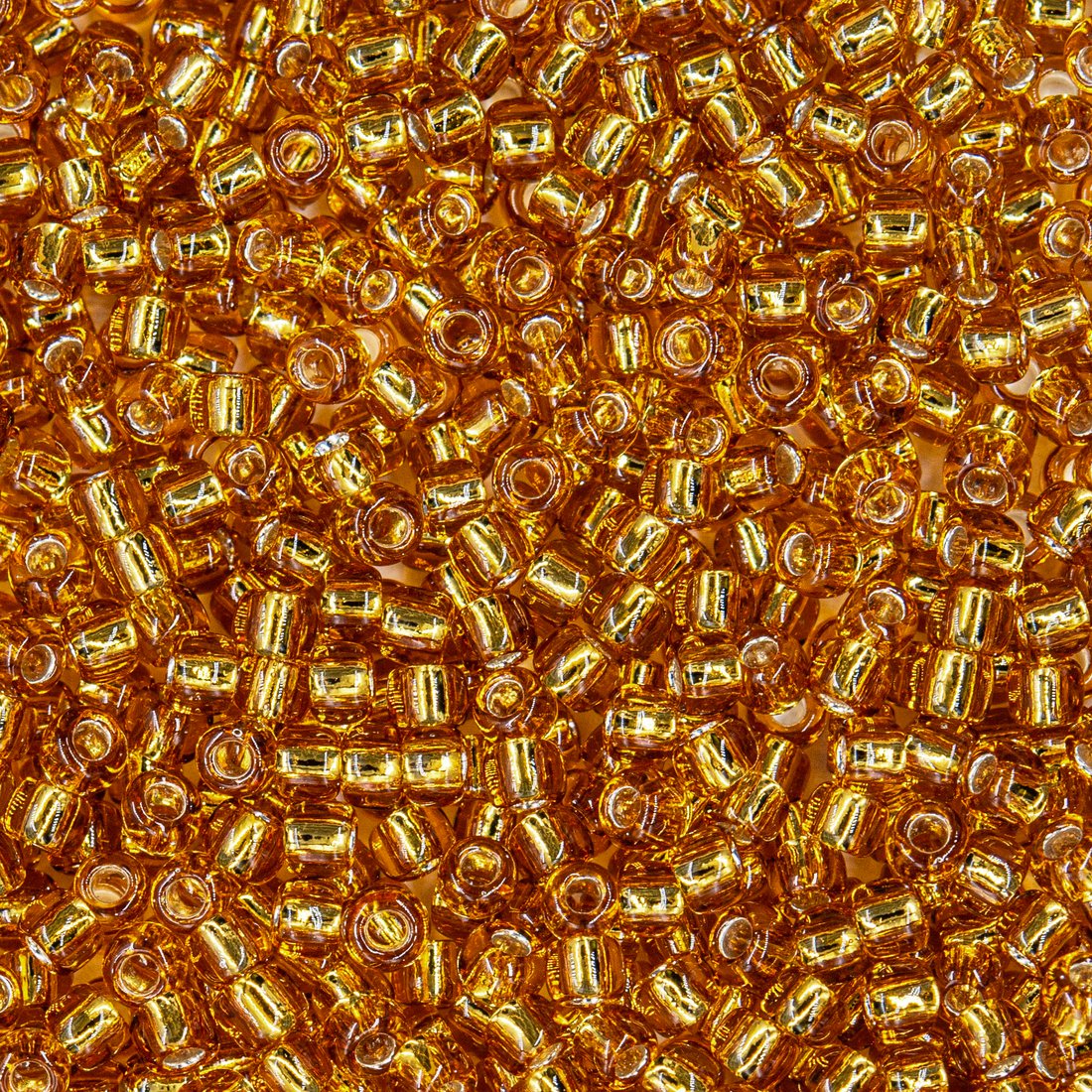 Японский бисер TOHO Round 11/0 (№22C), с внутренним серебрением, прозрачный