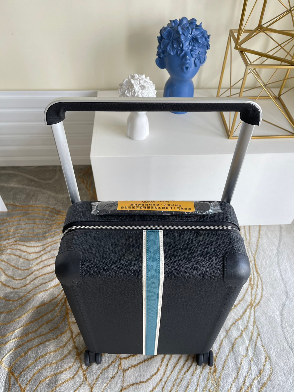 Louis Vuitton Horizon 50 Suitcase