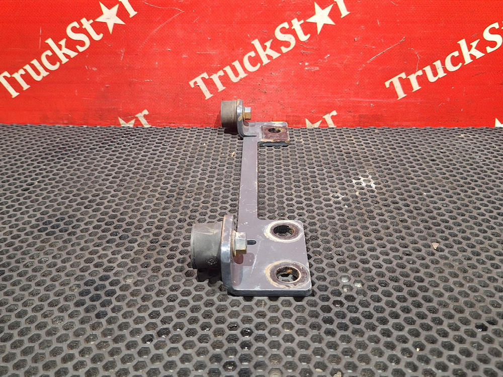 Кронштейн трапа за кабиной