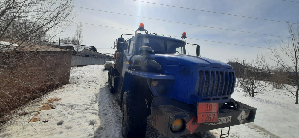 Ural 4320 6x6 Агрегат для сбора нефти и газового конденсата 6602D2-30 (Дизельный, 6.7 л, 283 л.с. МТ