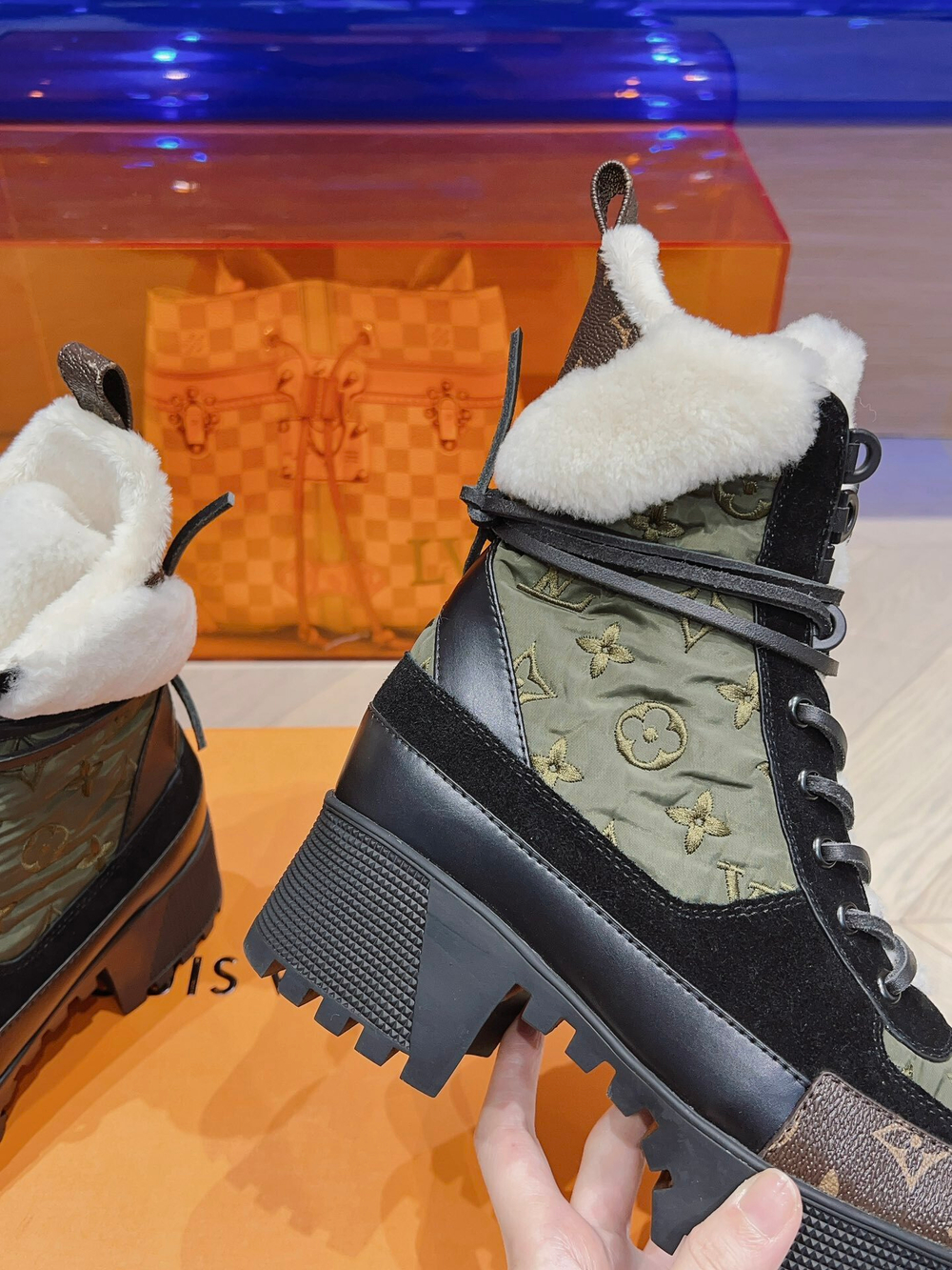 Louis Vuitton Laureate Desert Boot
