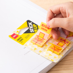 Закладки клейкие DELI "Подпишите здесь" 44 х 25 мм, 100  листов, диспенсер