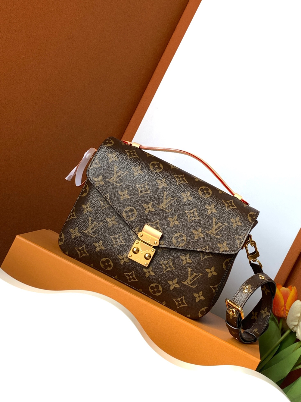 Louis Vuitton Pochette Metis