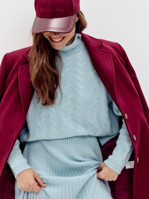 Кашемировый свитер с косами