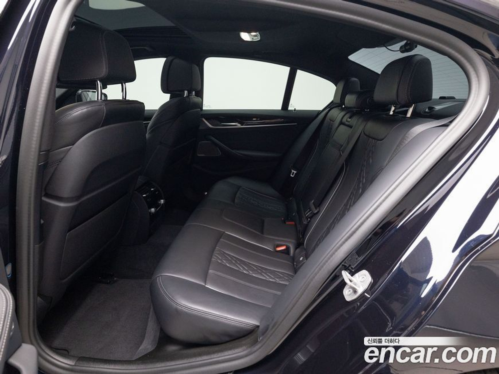 BMW 5 Series (G30) 530e M Sports (11.2021)