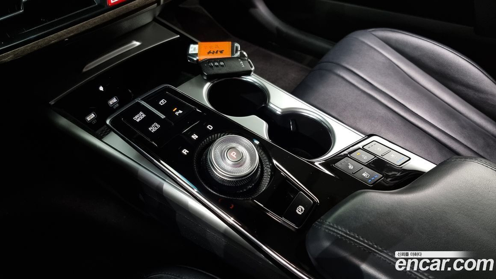 Kia K8 Hybrid Noblesse (01.2022)