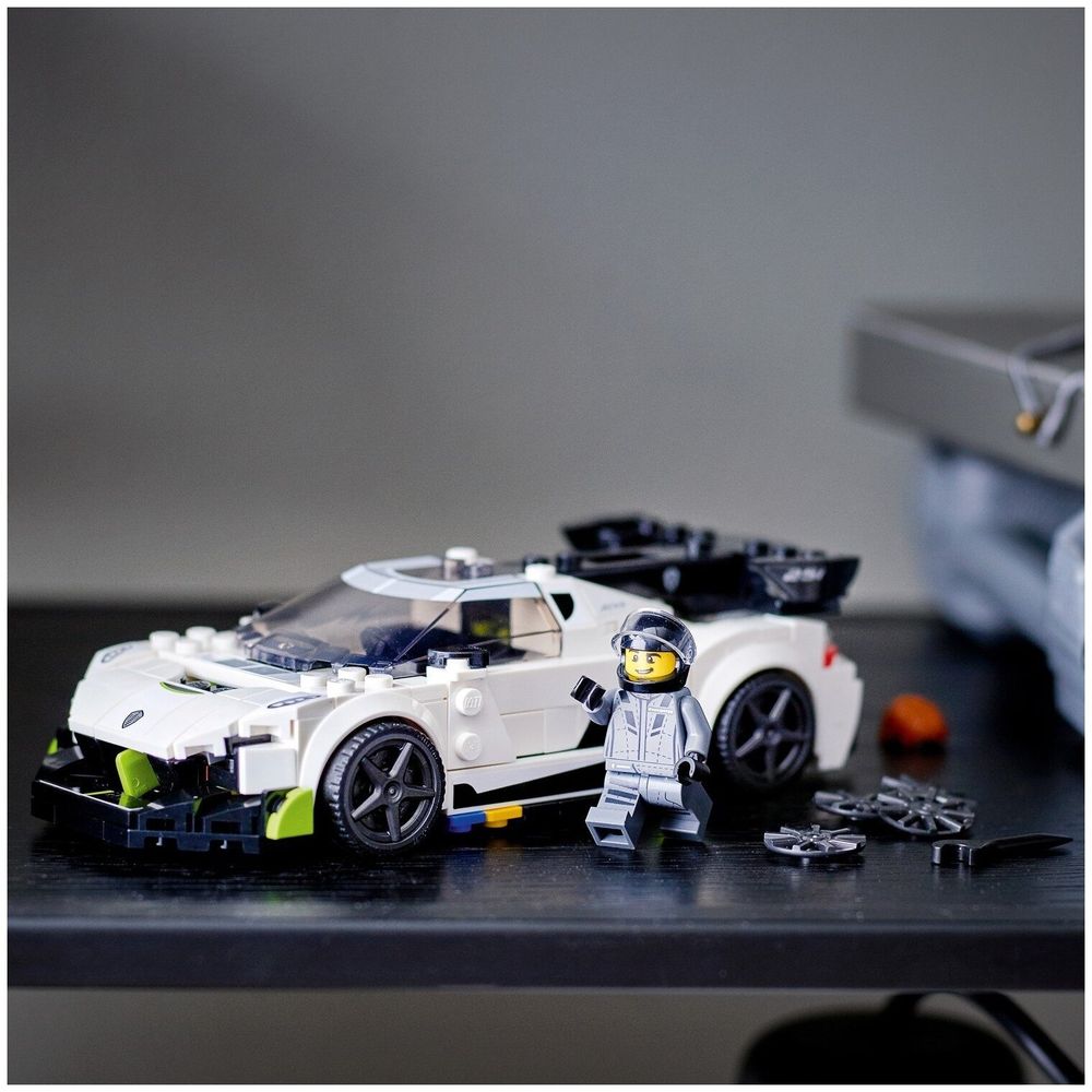 Конструктор LEGO Speed Champions Koenigsegg Jesko 76900