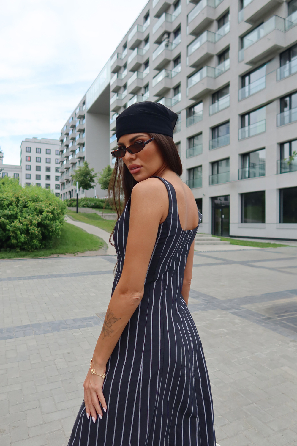 Платье в полоску из хлопка в длине миди