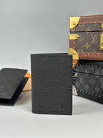 Обложка Louis Vuitton, арт. 481857068