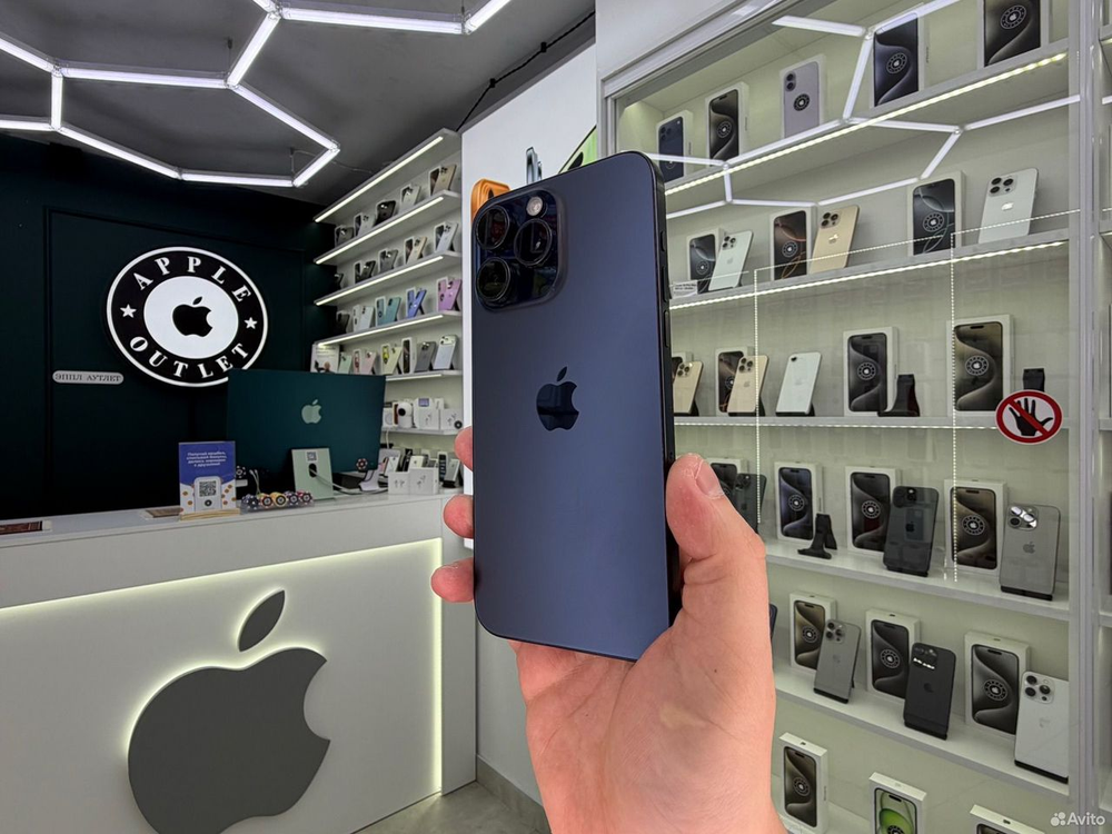 iPhone 15 Pro Max, 256 ГБ, SIM + eSIM б/у