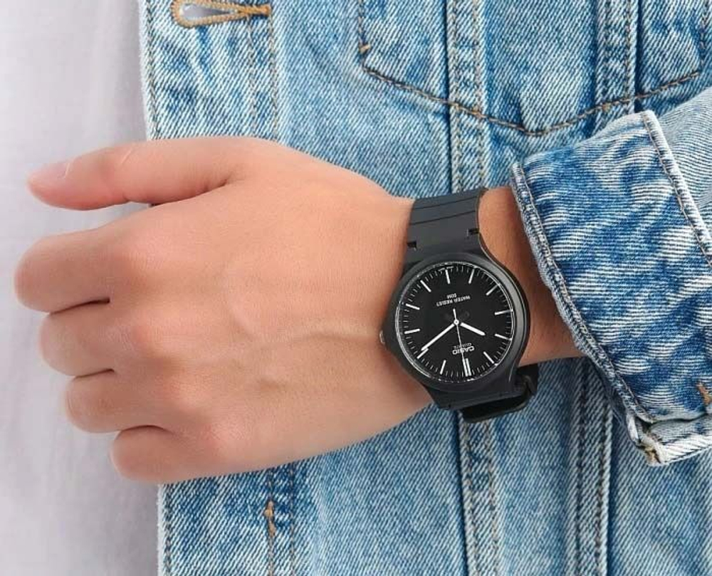 Мужские наручные часы Casio Collection MW-240-1E