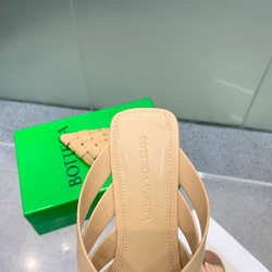 Bottega Veneta Alfie Slipper