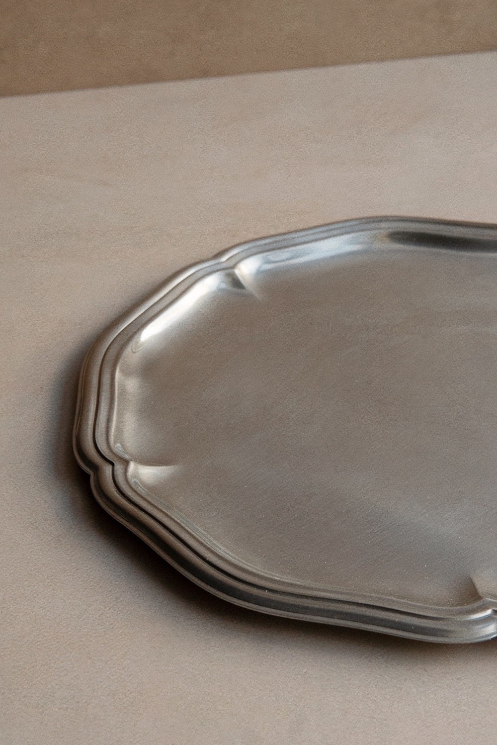 Винтаж Поднос круглый из стали