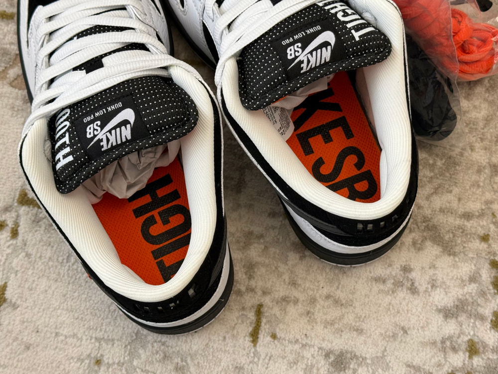 Nike Sb Dunk Low Black White X Tightbooth