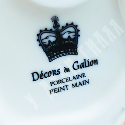 Фарфоровая статуэтка Дама с корзиной цветов в стиле ар-нуво. 1920-е г. Франция, Decor du Galion.