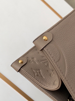 Louis Vuitton Onthego MM