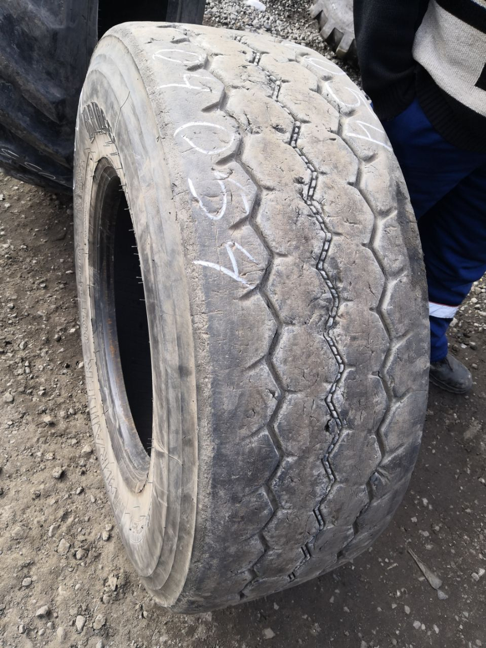 385/65R22.5 Bridgestone M-Trailer 001 шина б/у