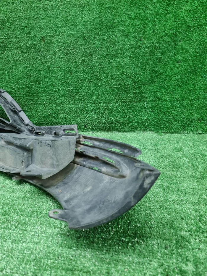 Юбка переднего бампера Mercedes GLC X253 19-22 AMG