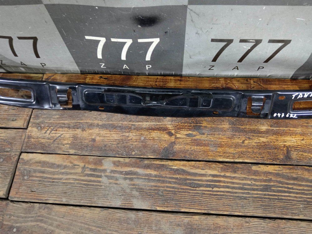 Кронштейн переднего бампера Tank 500 21-нв Б/У Оригинал 8400910XKV3AB