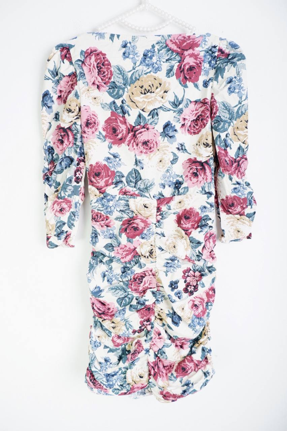 Платье Stradivarius короткое, маркировка S, визуально на 44 размер