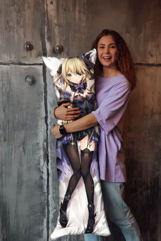 Дакимакура Фишль №3