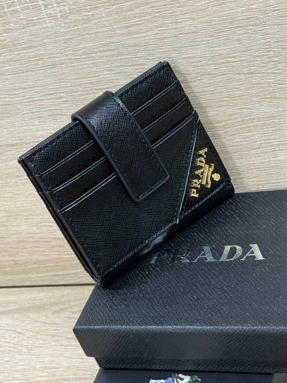 Визитница Prada