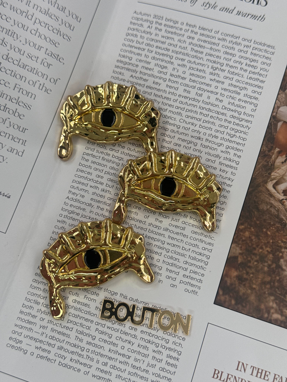 Пуговицы Скиапар. "Глаз" глянцевое лимонное золото с черной эмалью