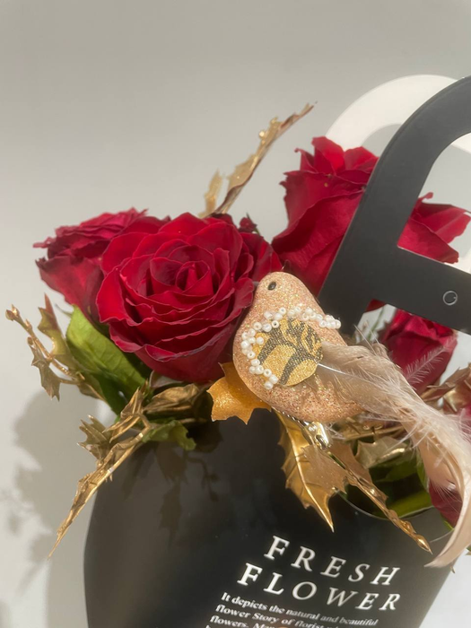 Композиция "Птица любви"