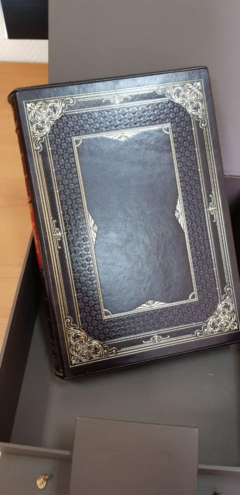 "Первые основания металлургии или рудных дел" Книга подарочная