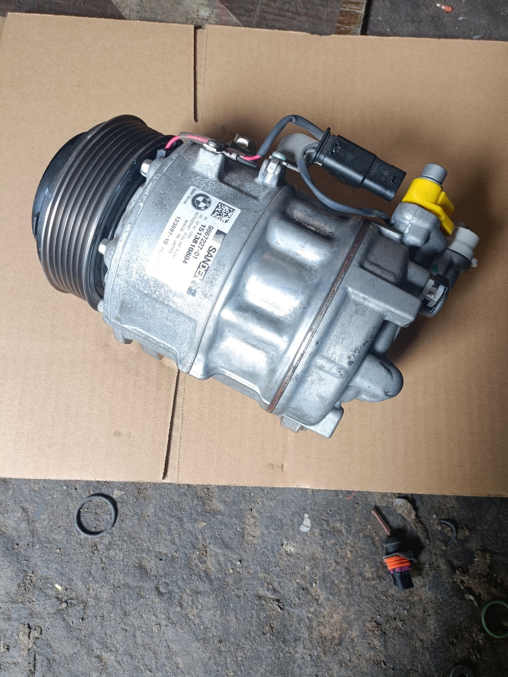 Компрессор кондиционера BMW G12 G38 530 730 740 B48