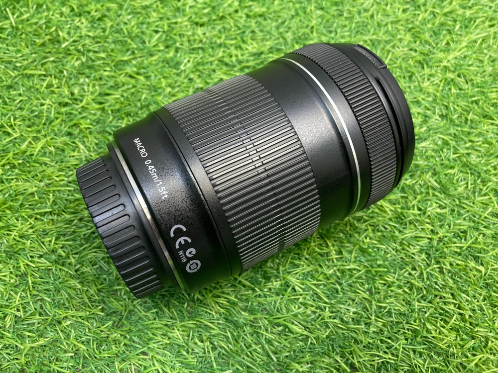 Canon EF-S 18-135mm 3.5-5.6 IS