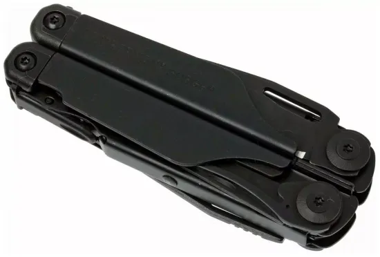 Мультитул пассатижи LEATHERMAN Surge черный