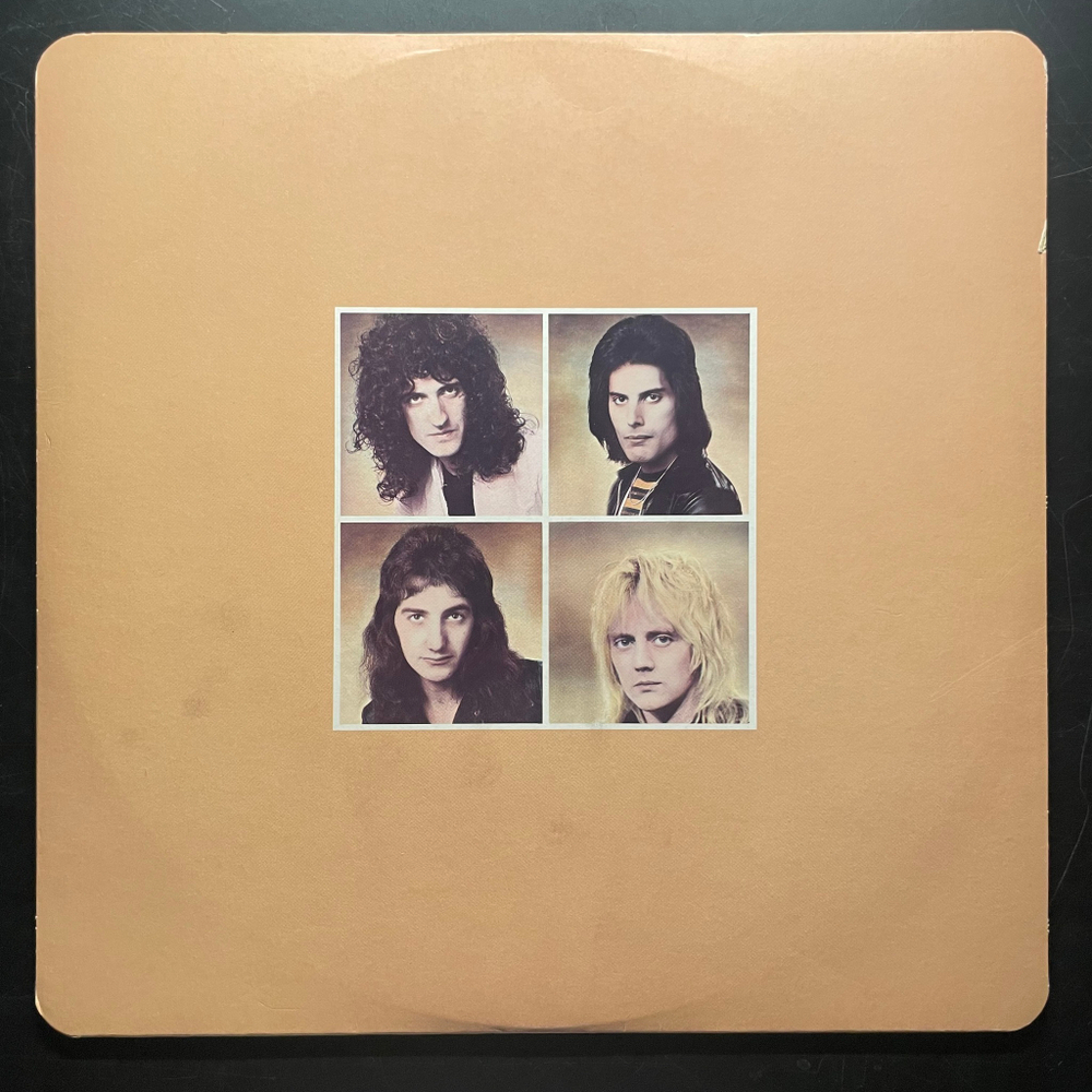 Queen - A Day At The Races (Швеция)