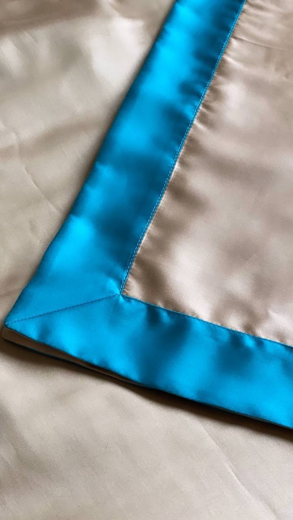 Комплект из тенселя с вышивкой