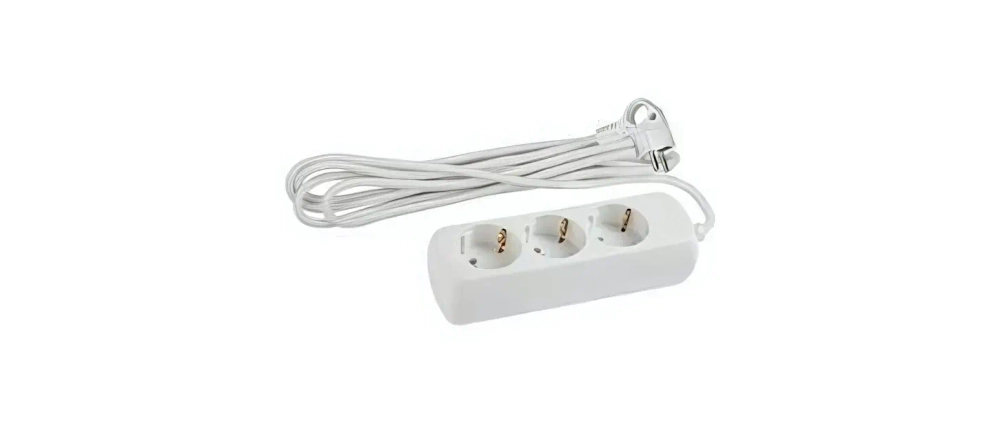 Удлинитель 3гнезда 5м с заземлением ПВС 2200Вт 3x0.75мм² Эра (20)