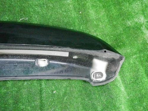 Спойлер крышки багажника Toyota Land Cruiser 200 (2012-2021)