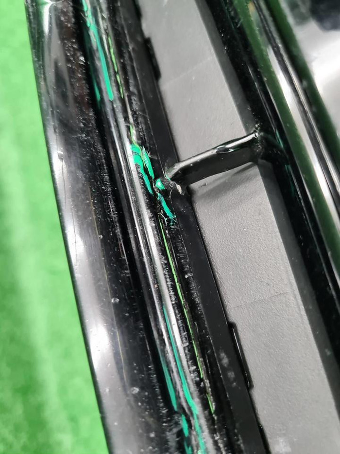 Решетка переднего бампера Toyota Camry XV70 (2020-н.в.)