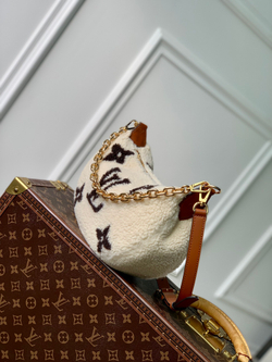 Louis Vuitton Over The Moon