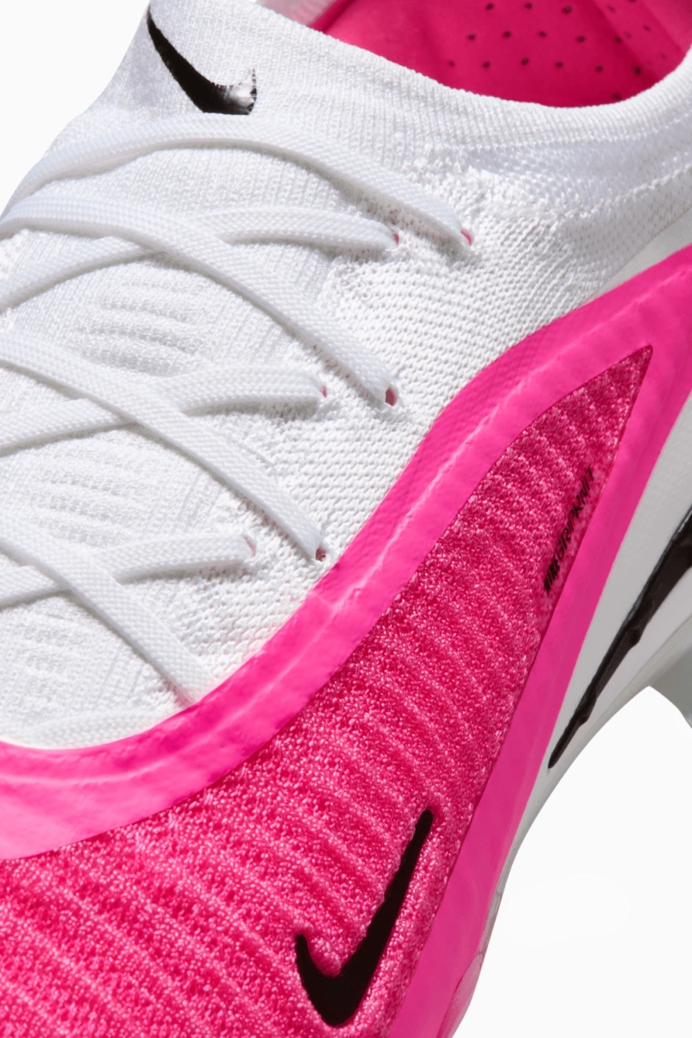 Бутсы Nike Phantom 6 Low Elite FG - розовый